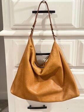 Parker Thatch Maurice Hobo in Heritage Tan Leather